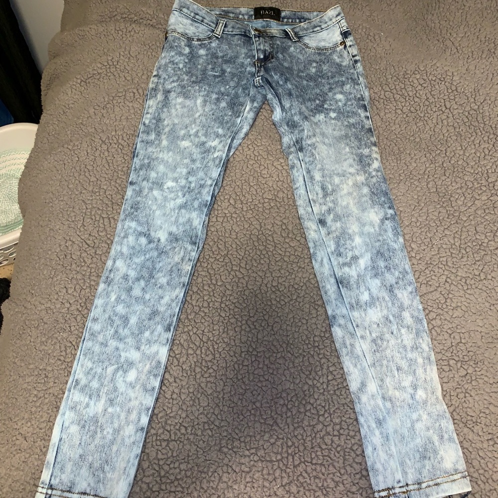 Light Wash Jeans